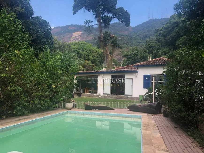Foto 1 de Casa com 11 Quartos à venda, 1200m² em Jardim Botânico, Rio de Janeiro