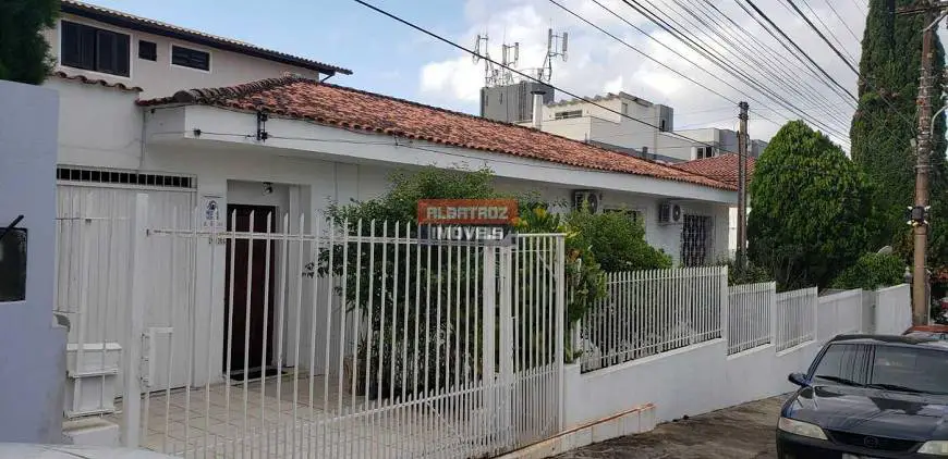 Foto 1 de Casa com 3 Quartos à venda, 385m² em Trindade, Florianópolis