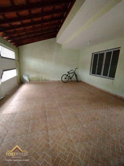 Foto 1 de Casa com 3 Quartos para alugar, 100m² em Vila Tupi, Praia Grande