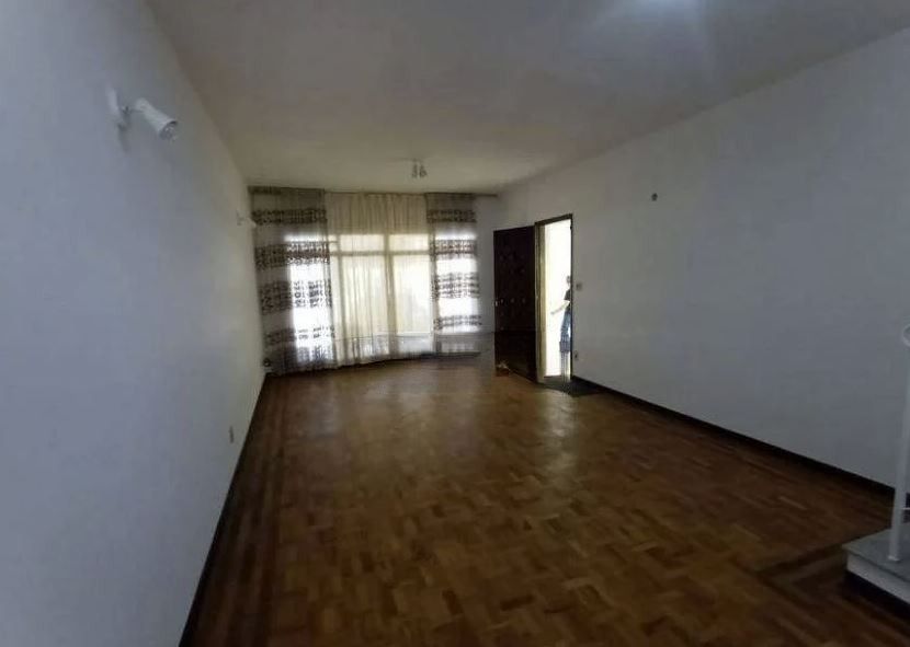 Foto 1 de Casa com 4 Quartos para alugar, 176m² em Jabaquara, São Paulo