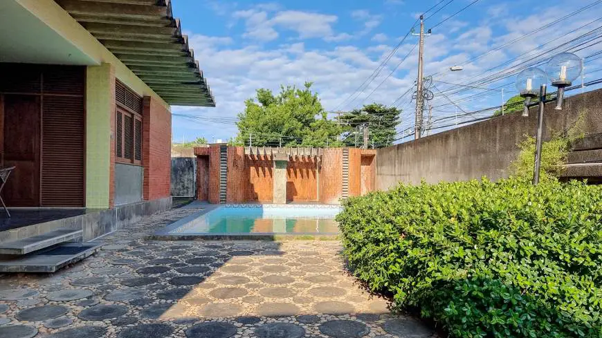 Foto 4 de Casa com 5 Quartos à venda, 250m² em Dionísio Torres, Fortaleza