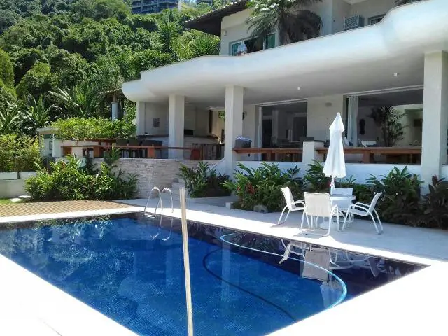 Foto 1 de Casa de Condomínio com 5 Quartos à venda, 1300m² em , Mangaratiba