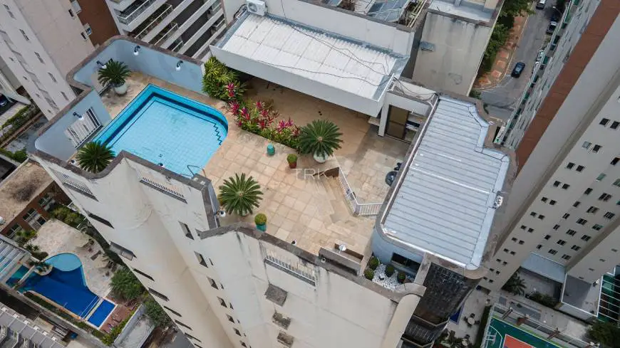 Foto 2 de Cobertura com 5 Quartos à venda, 674m² em Setor Bueno, Goiânia