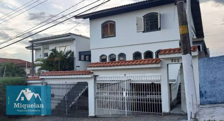 Foto 1 de Sobrado com 3 Quartos para alugar, 325m² em Horto Florestal, São Paulo