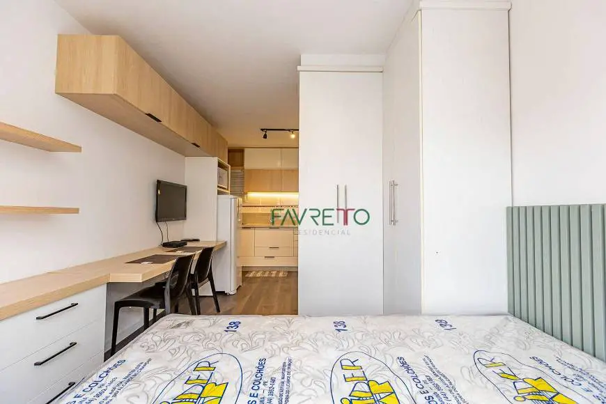Foto 1 de Apartamento com 1 Quarto para alugar, 25m² em Centro Cívico, Curitiba