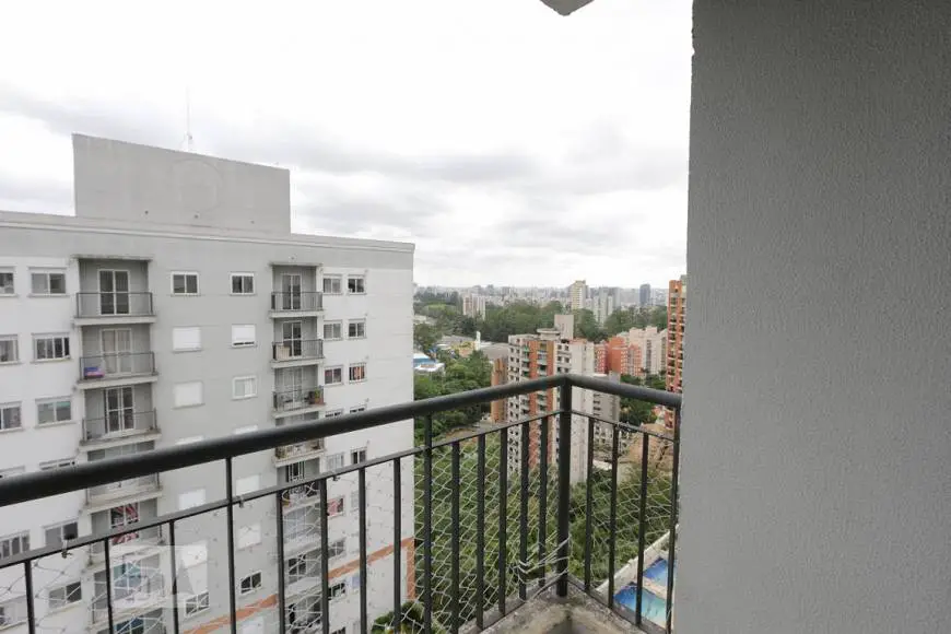 Foto 4 de Apartamento com 1 Quarto para alugar, 38m² em Panamby, São Paulo