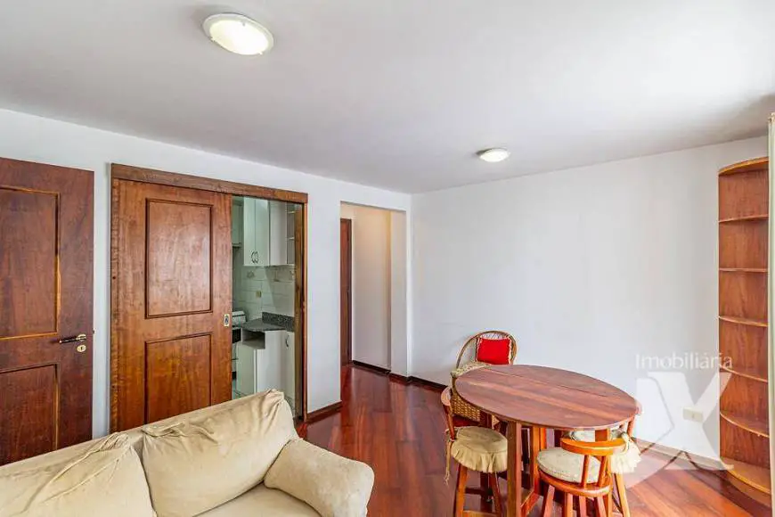 Foto 5 de Apartamento com 3 Quartos para alugar, 88m² em Ahú, Curitiba