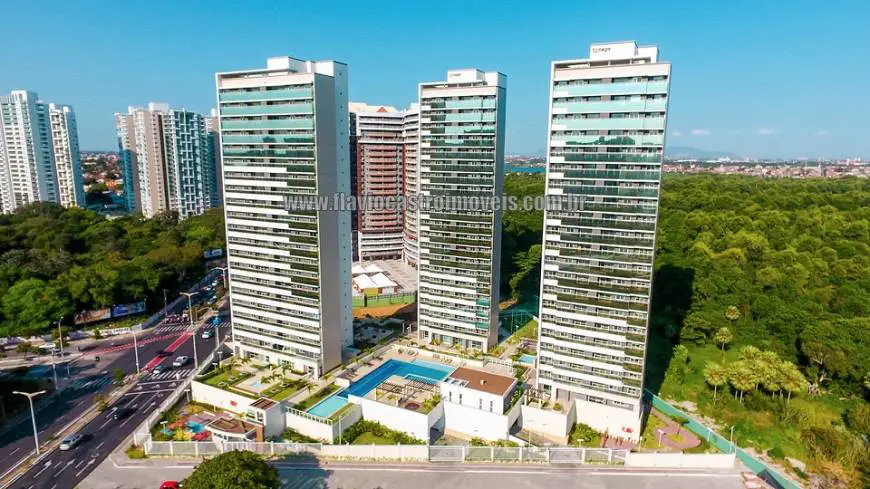 Foto 1 de Apartamento com 3 Quartos à venda, 109m² em Guararapes, Fortaleza