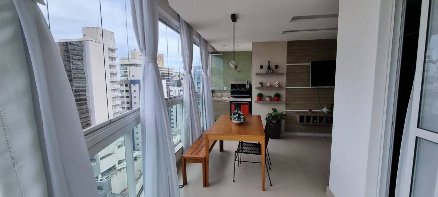 Foto 1 de Apartamento com 3 Quartos à venda, 130m² em Praia da Costa, Vila Velha