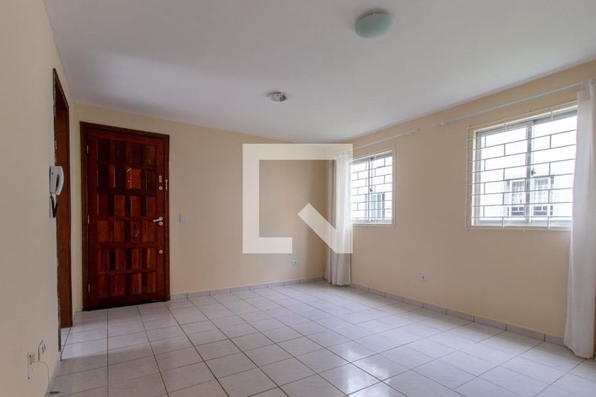 Foto 4 de Apartamento com 3 Quartos para alugar, 60m² em Santa Quitéria, Curitiba