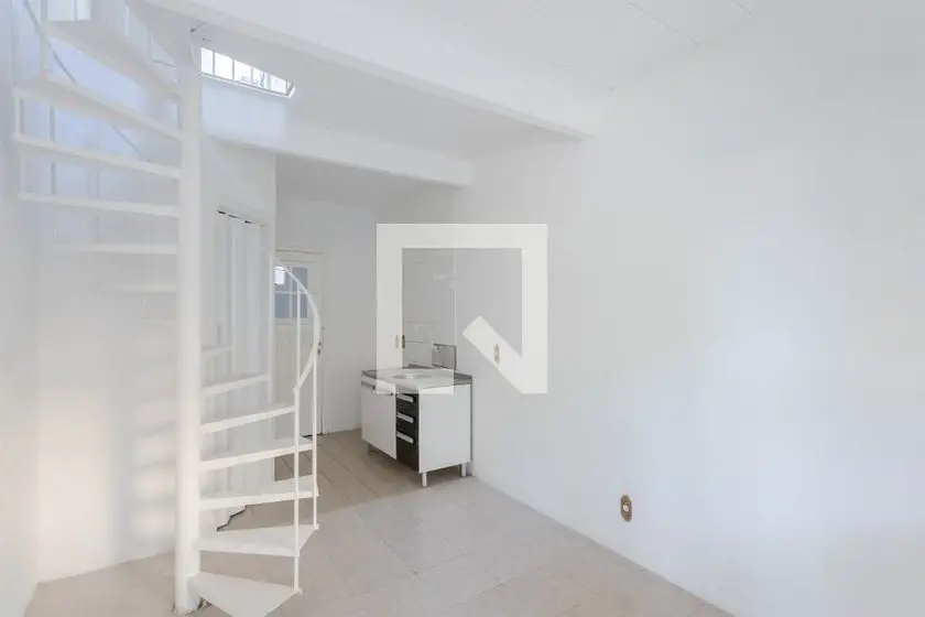 Foto 1 de Casa com 1 Quarto para alugar, 35m² em Bom Jesus, Porto Alegre