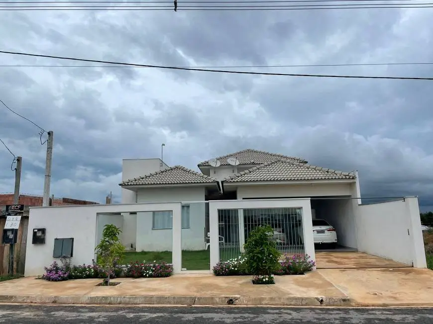 Foto 1 de Casa com 3 Quartos à venda, 137m² em Centro Sul, Sorriso