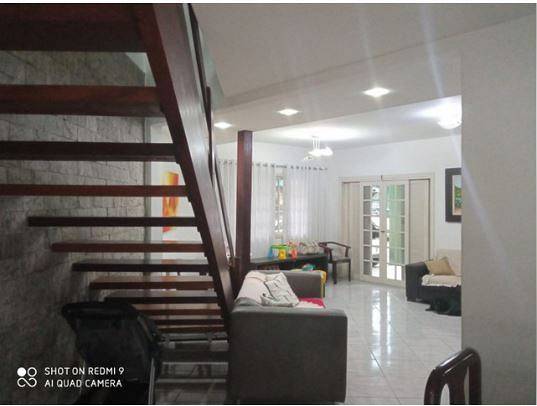 Foto 2 de Casa com 3 Quartos à venda, 205m² em Recreio Dos Bandeirantes, Rio de Janeiro