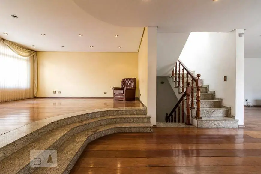 Foto 1 de Casa com 5 Quartos para alugar, 355m² em Tatuapé, São Paulo