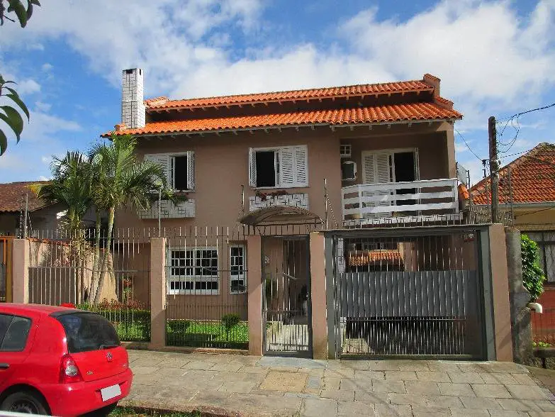 Foto 1 de Casa com 6 Quartos para alugar, 336m² em Vila Ipiranga, Porto Alegre