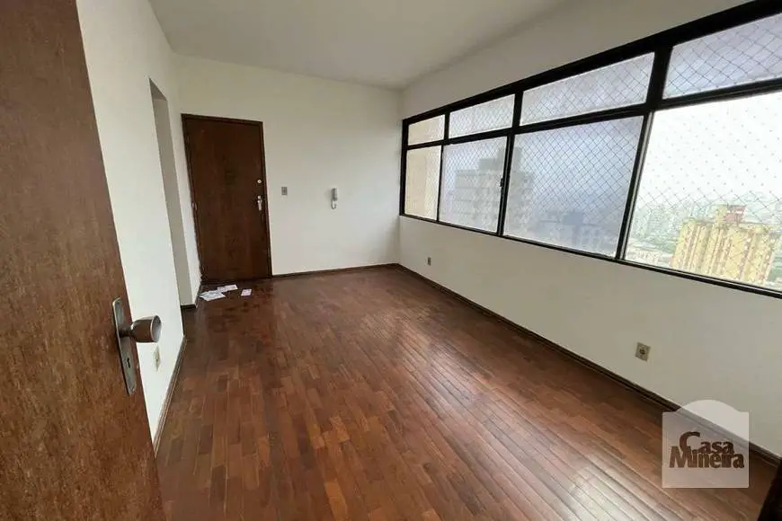 Foto 1 de Apartamento com 2 Quartos à venda, 80m² em Jardim América, Belo Horizonte