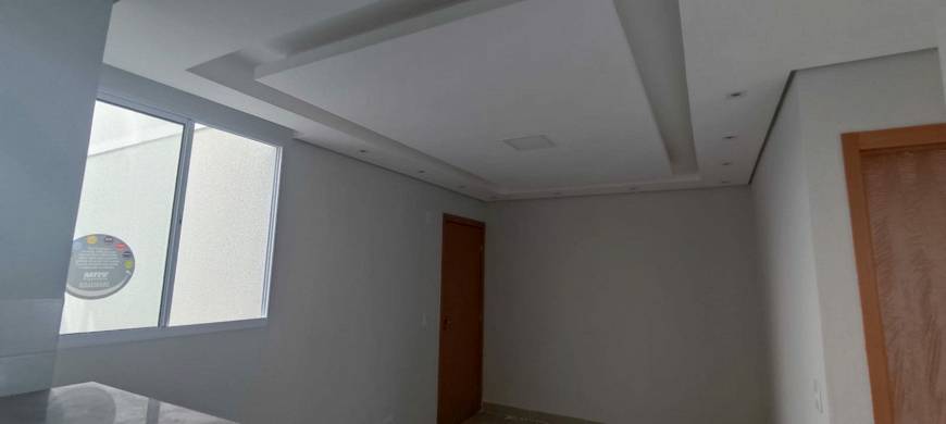 Foto 4 de Apartamento com 2 Quartos para alugar, 39m² em Jardim Imperial, Cuiabá
