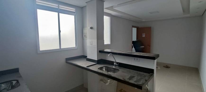 Foto 5 de Apartamento com 2 Quartos para alugar, 39m² em Jardim Imperial, Cuiabá