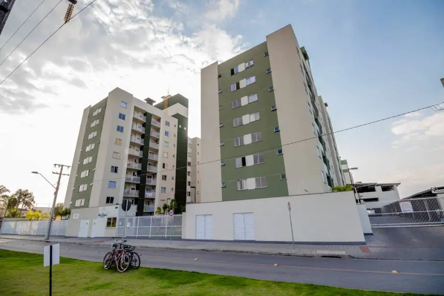 Foto 3 de Apartamento com 2 Quartos para alugar, 65m² em Santo Antônio, Joinville