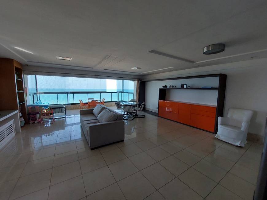 Foto 2 de Apartamento com 3 Quartos para alugar, 196m² em Areia Preta, Natal