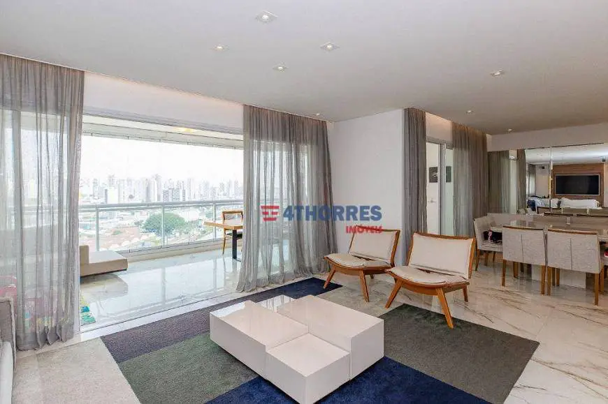 Foto 2 de Apartamento com 3 Quartos à venda, 204m² em Perdizes, São Paulo