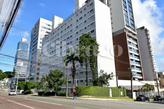 Foto 1 de Apartamento com 2 Quartos para alugar, 45m² em Bigorrilho, Curitiba