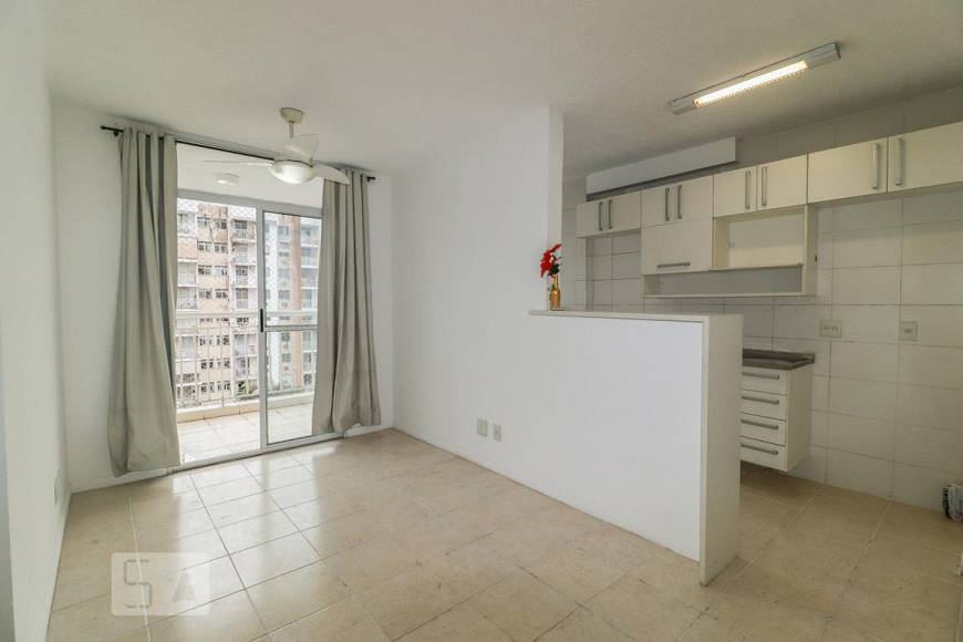 Foto 1 de Apartamento com 2 Quartos para alugar, 47m² em Freguesia, Rio de Janeiro