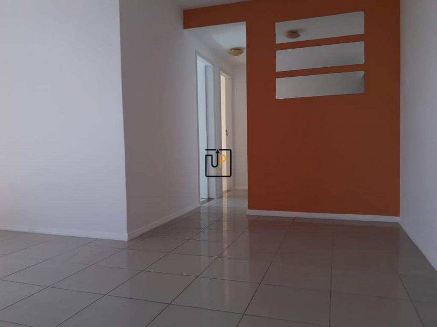 Foto 3 de Apartamento com 2 Quartos para alugar, 70m² em Paralela, Salvador