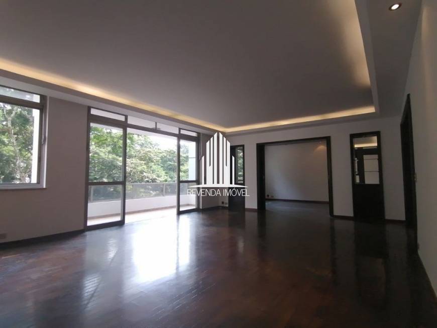 Foto 1 de Apartamento com 3 Quartos à venda, 260m² em Jardim Paulistano, São Paulo