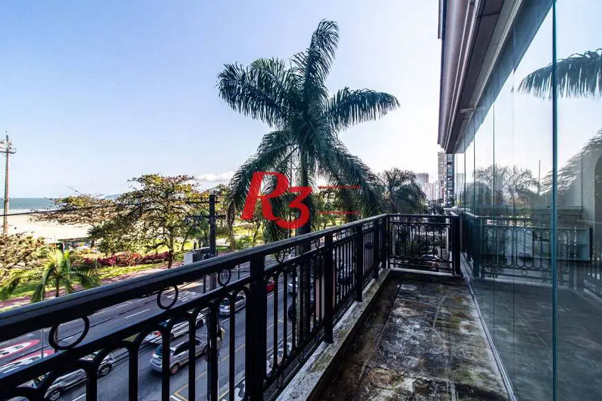 Foto 1 de Apartamento com 4 Quartos à venda, 410m² em Gonzaga, Santos