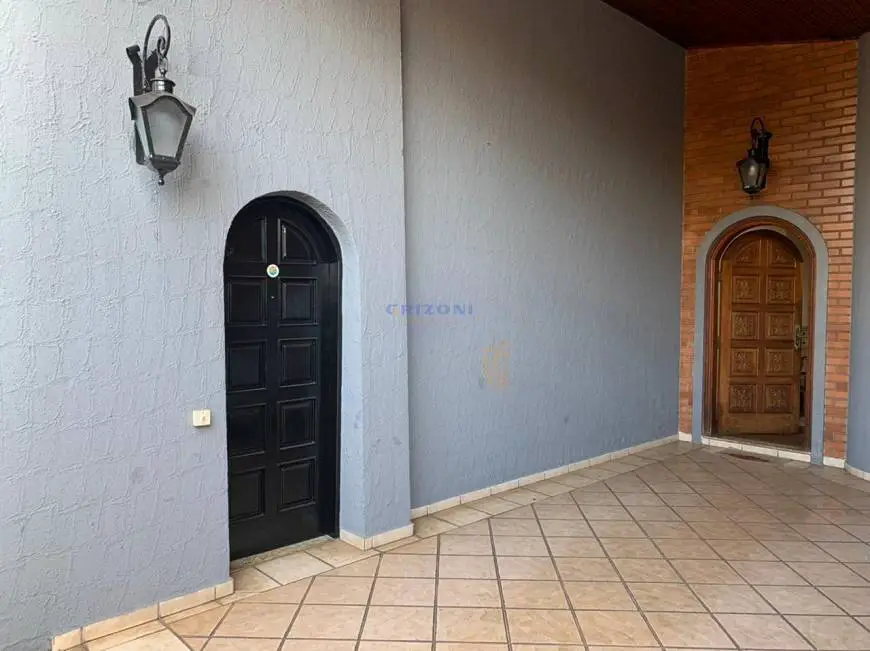 Foto 3 de Casa com 3 Quartos para alugar, 320m² em Vila Cardia, Bauru