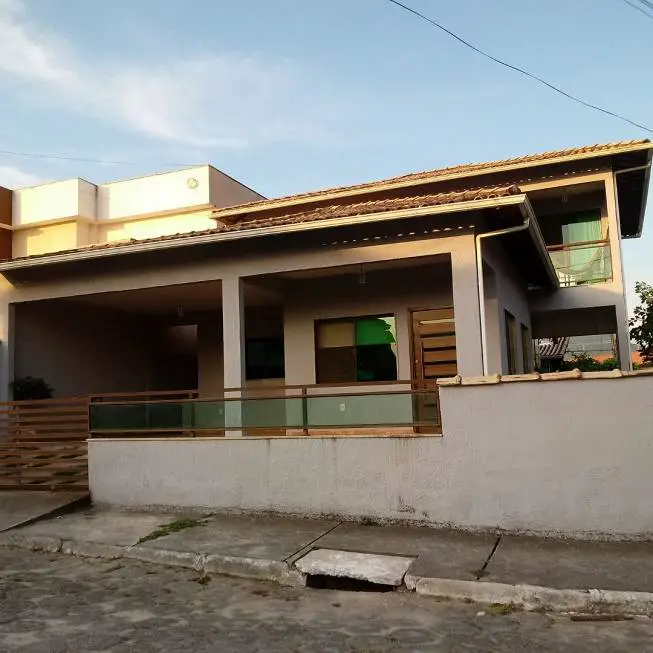 Foto 1 de Casa de Condomínio com 4 Quartos à venda, 134m² em Inoã, Maricá