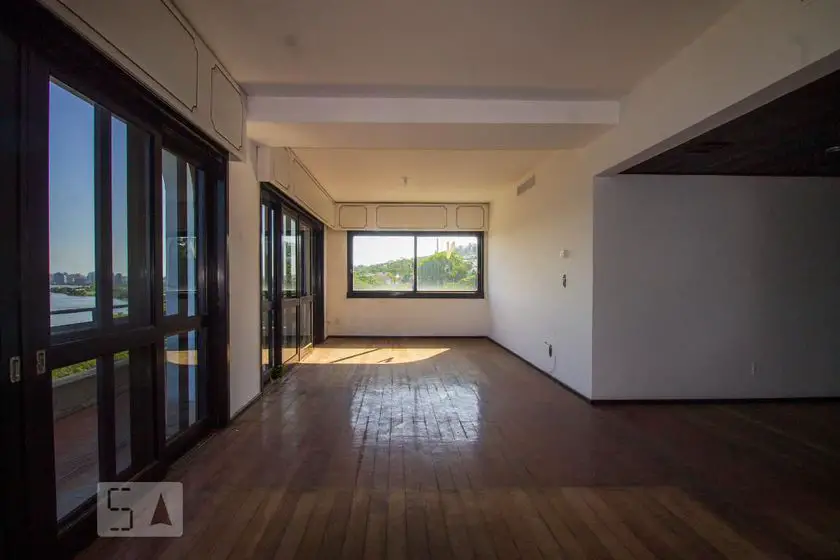 Foto 3 de Cobertura com 3 Quartos para alugar, 390m² em Cristal, Porto Alegre