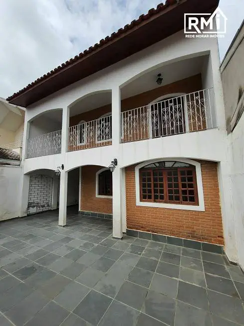 Foto 1 de Sobrado com 3 Quartos à venda, 228m² em Jardim das Indústrias, São José dos Campos