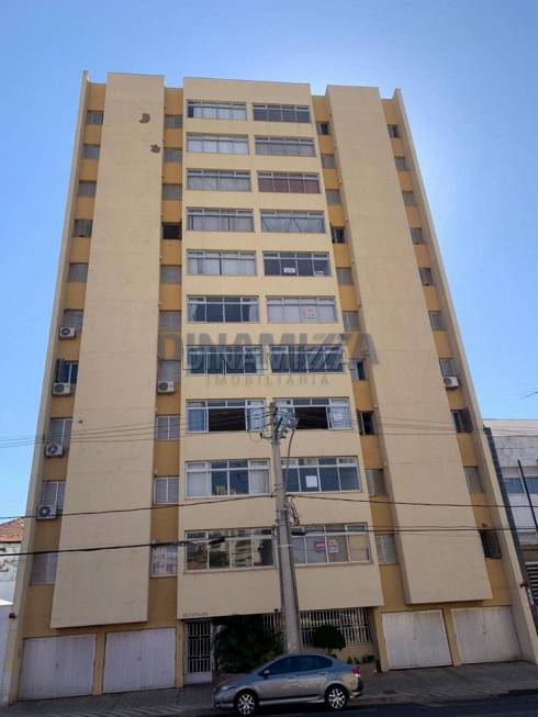 Foto 1 de Apartamento com 3 Quartos à venda, 130m² em Centro, Uberaba