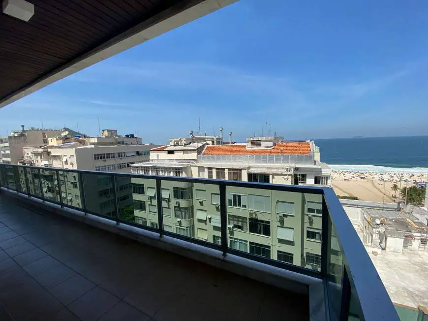 Foto 1 de Apartamento com 3 Quartos para alugar, 256m² em Leme, Rio de Janeiro