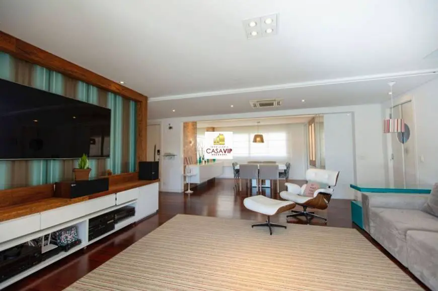 Foto 1 de Apartamento com 4 Quartos à venda, 195m² em Bosque da Saúde, São Paulo