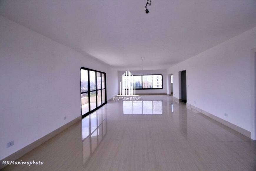 Foto 4 de Apartamento com 4 Quartos à venda, 330m² em Santo Amaro, São Paulo