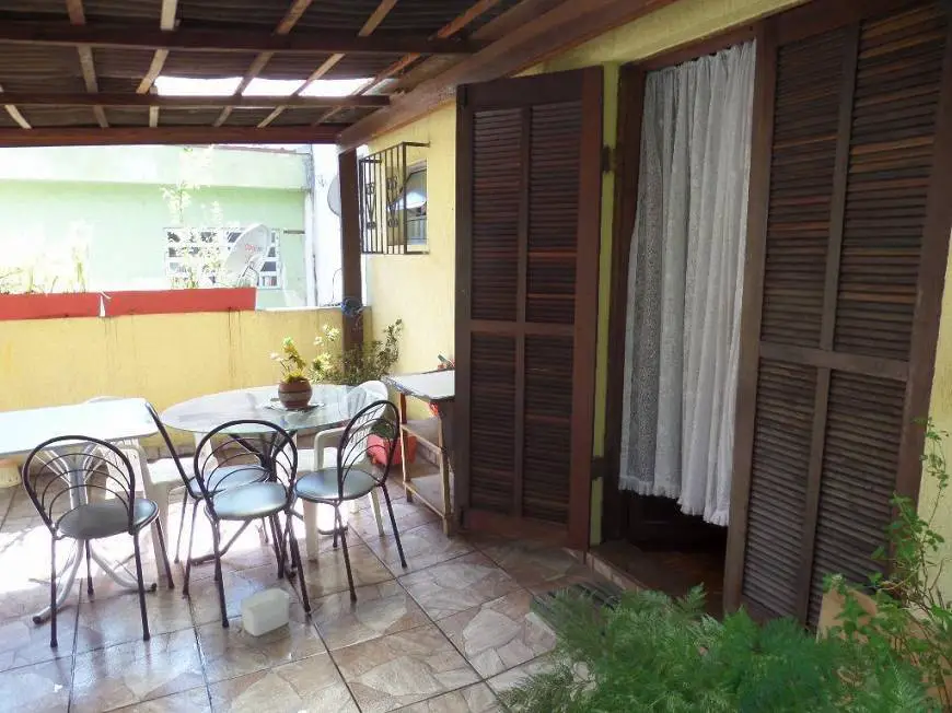 Foto 1 de Casa com 2 Quartos à venda, 320000m² em Olímpico, São Caetano do Sul