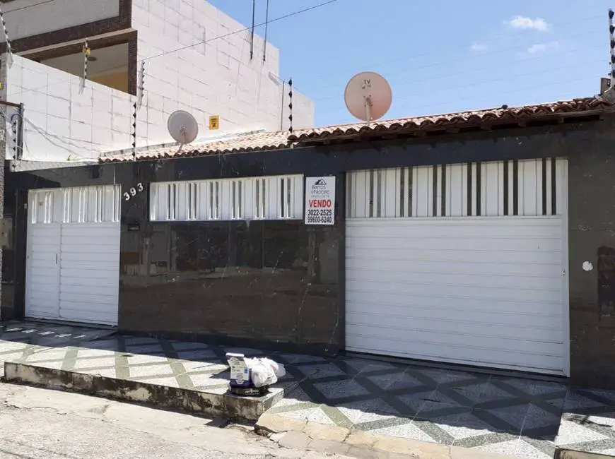 Foto 2 de Casa com 3 Quartos à venda, 170m² em Farolândia, Aracaju