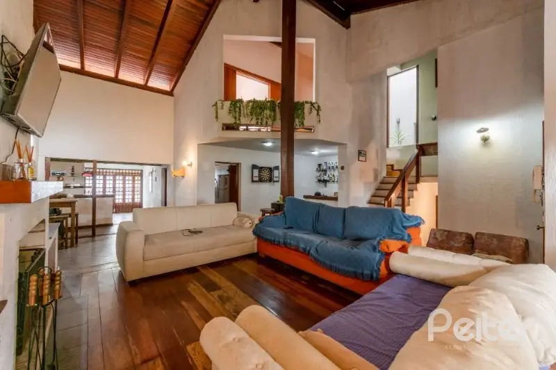 Foto 3 de Casa com 4 Quartos à venda, 390m² em Santa Tereza, Porto Alegre