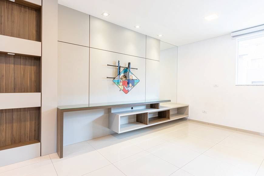 Foto 1 de Casa de Condomínio com 3 Quartos à venda, 250m² em Pinheirinho, Curitiba
