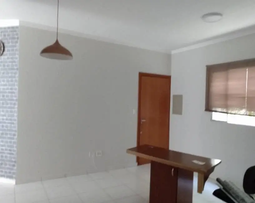 Foto 1 de Apartamento com 3 Quartos para alugar, 70m² em Vigilato Pereira, Uberlândia