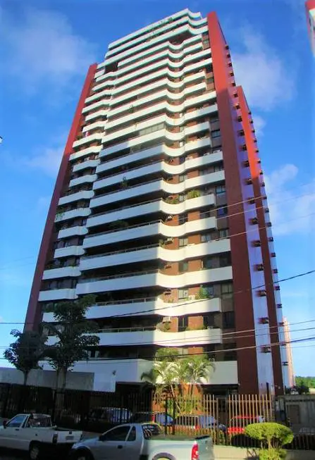 Foto 1 de Apartamento com 4 Quartos para venda ou aluguel, 137m² em Cidade Jardim, Salvador