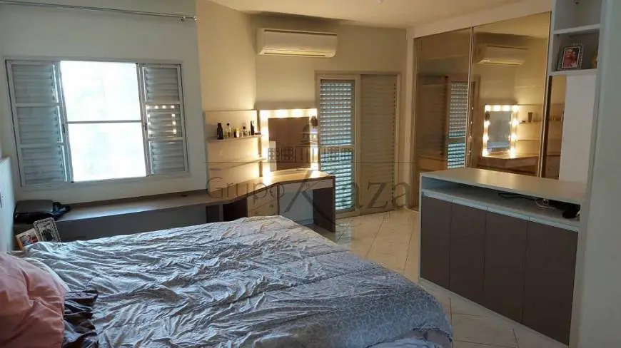Foto 5 de Apartamento com 4 Quartos para venda ou aluguel, 164m² em Loteamento Residencial Vista Linda 	, São José dos Campos