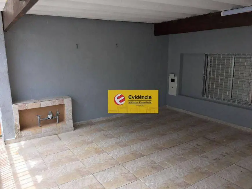 Foto 3 de Casa com 2 Quartos para alugar, 90m² em Vila Floresta, Santo André