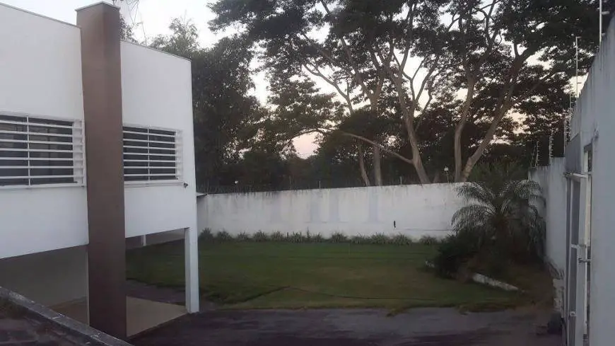 Foto 2 de Casa com 4 Quartos à venda, 231m² em Jardim Shangri La, Cuiabá