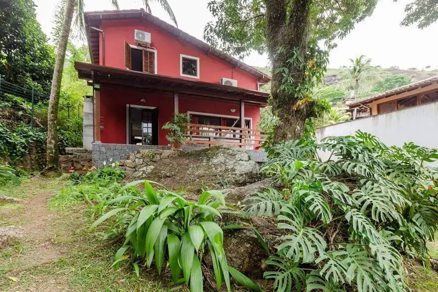 Foto 1 de Casa com 4 Quartos para alugar, 240m² em Santa Tereza, Ilhabela