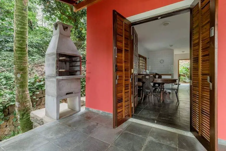 Foto 3 de Casa com 4 Quartos para alugar, 240m² em Santa Tereza, Ilhabela