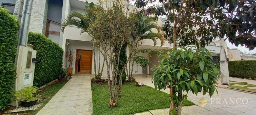 Foto 1 de Casa de Condomínio com 4 Quartos para venda ou aluguel, 240m² em Jardim Independência, Taubaté
